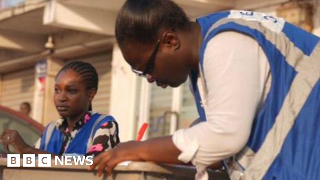 Vote counting begins in Ghana as new president awaits