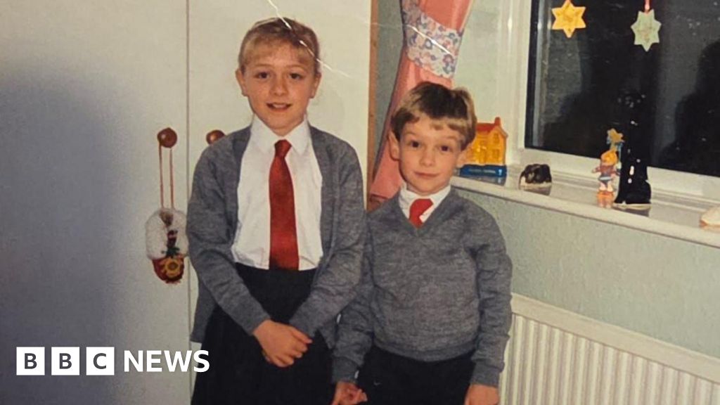 Croatian Refugee Finds Siblings Who Sent Gift 33 Years Ago