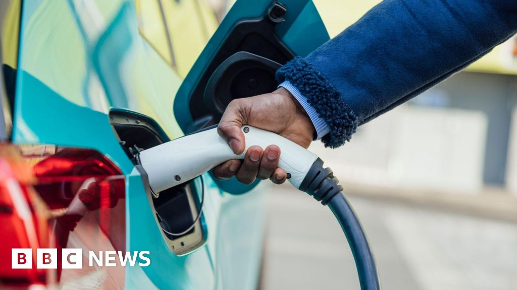 Council to install 17,000 EV chargers across county by 2026