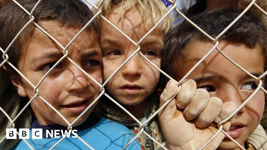 UK To Give Sanctuary To Unaccompanied Refugee Children - BBC News