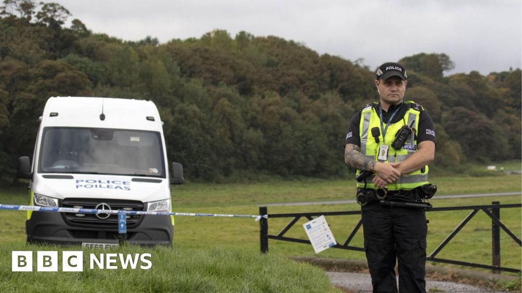 Man's Body Found Near Beach In Edinburgh - BBC News