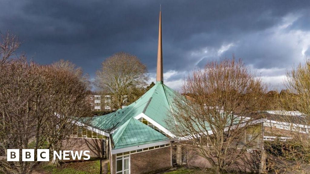 London churches to be restored by Historic England