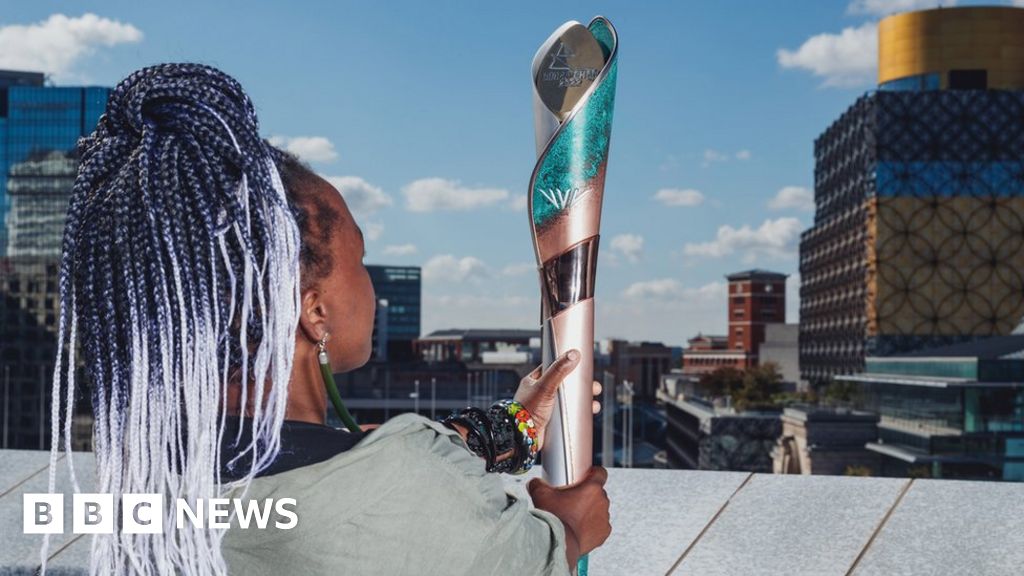 Commonwealth Games: Queen's Baton Relay Reaches Yorkshire - BBC News