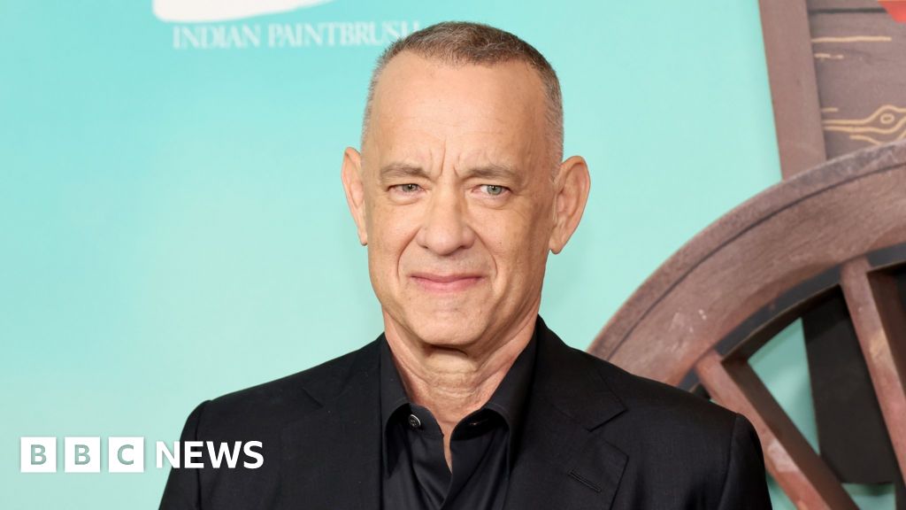 Tom Hanks warnt davor, dass das Werbebild für Zahntarife durch künstliche Intelligenz gefälscht wurde