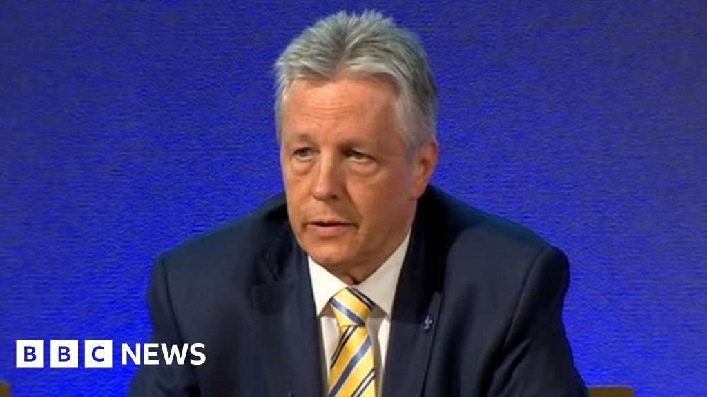 BritishIrish Council Peter Robinson warns over Stormont's future