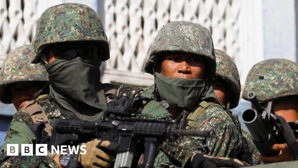 Philippine Army Makes Gains In Marawi Islamist Battle Bbc News 