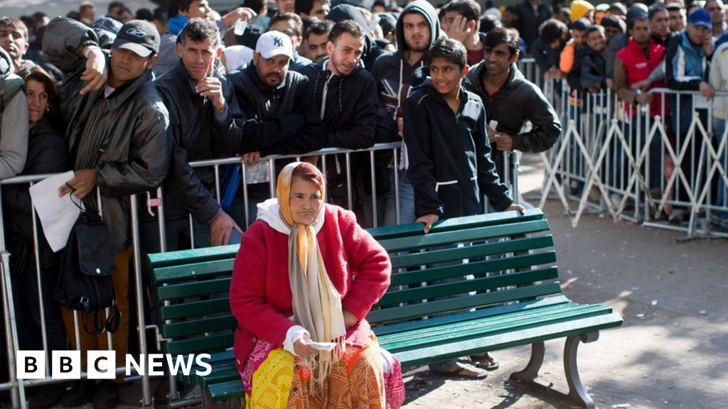 Migrant Crisis Germany Sees Massive Drop In Asylum Seekers Bbc News