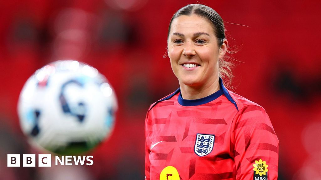 Former England goalkeeper Mary Earps announces 'happy' same-sex relationship