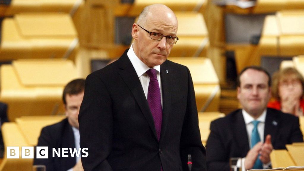 Last First Minister's Questions Of 2015 - BBC News