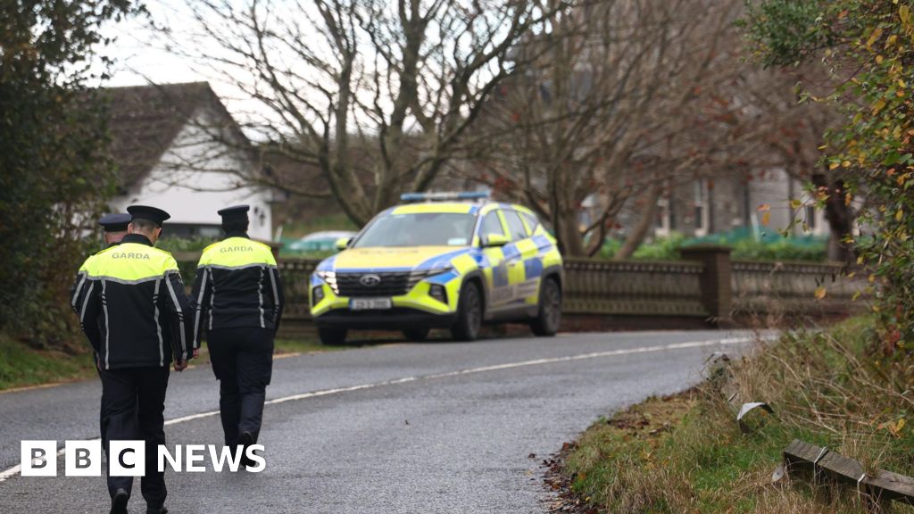 Five dead following 'devastating' two-car crash