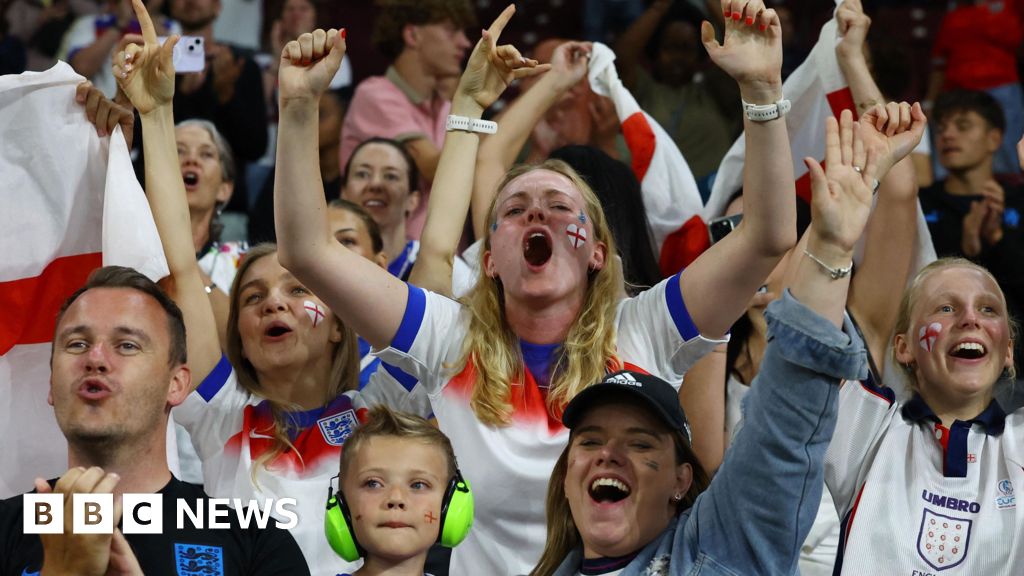 Fans stunned by England comeback to win place in Euros final