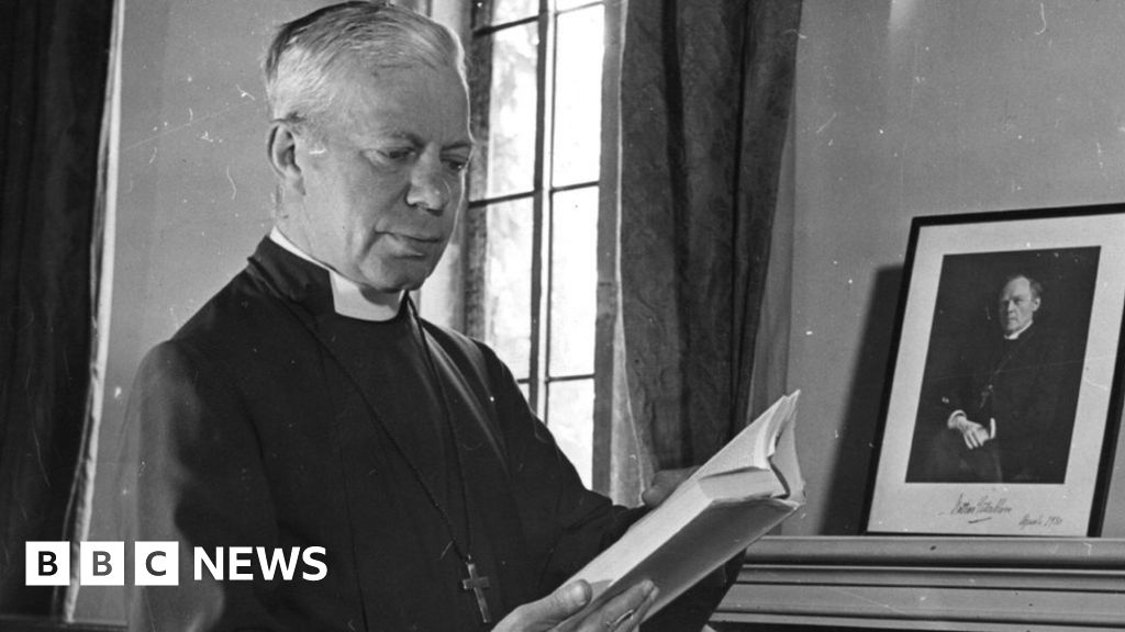 Sussex Police apology over Bishop George Bell affair - BBC News