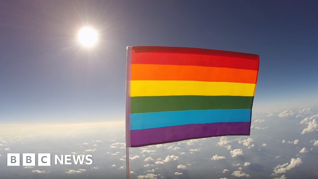 Zac's Alter Ego 5 x 3 Feet Gay Pride Festival Lesbian Flag with Brass Eyelet 