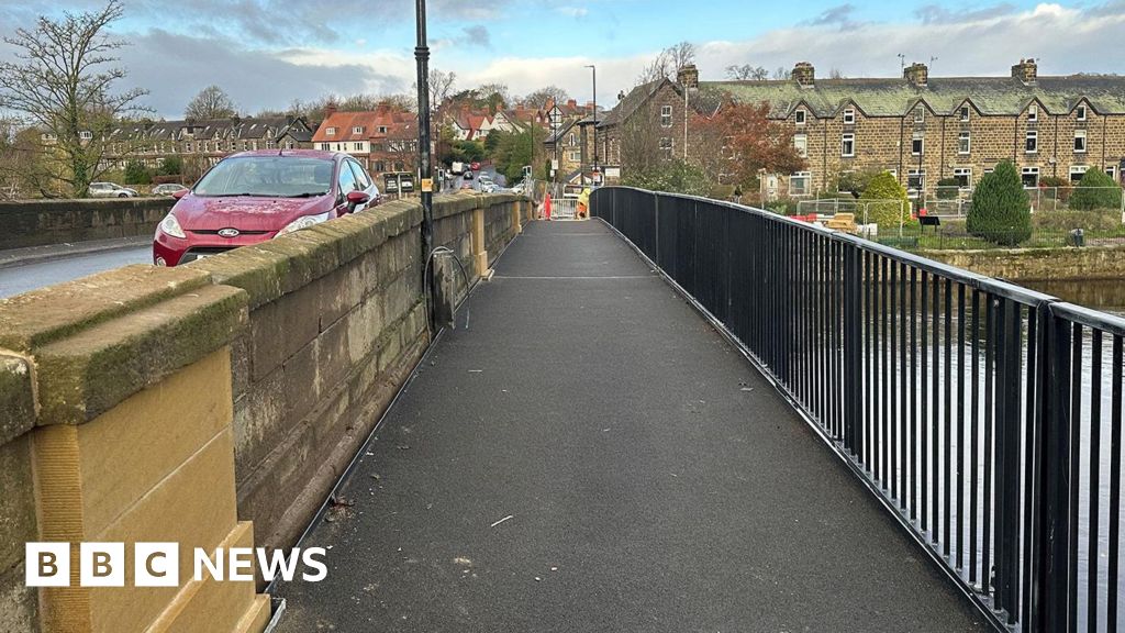 Otley footbridge reopens after controversial repairs