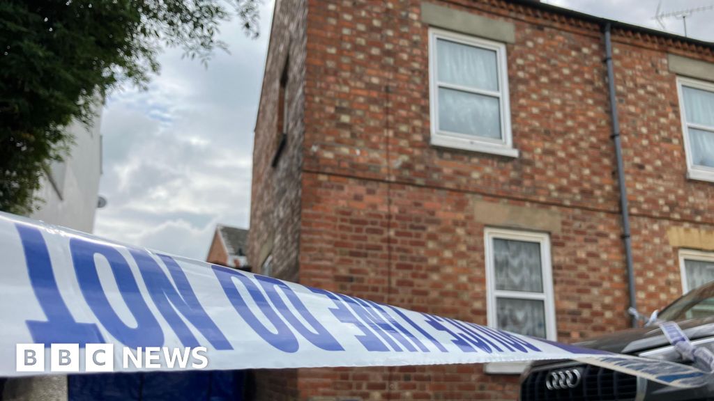 Cheltenham murder: Police get more time to question suspect - BBC News