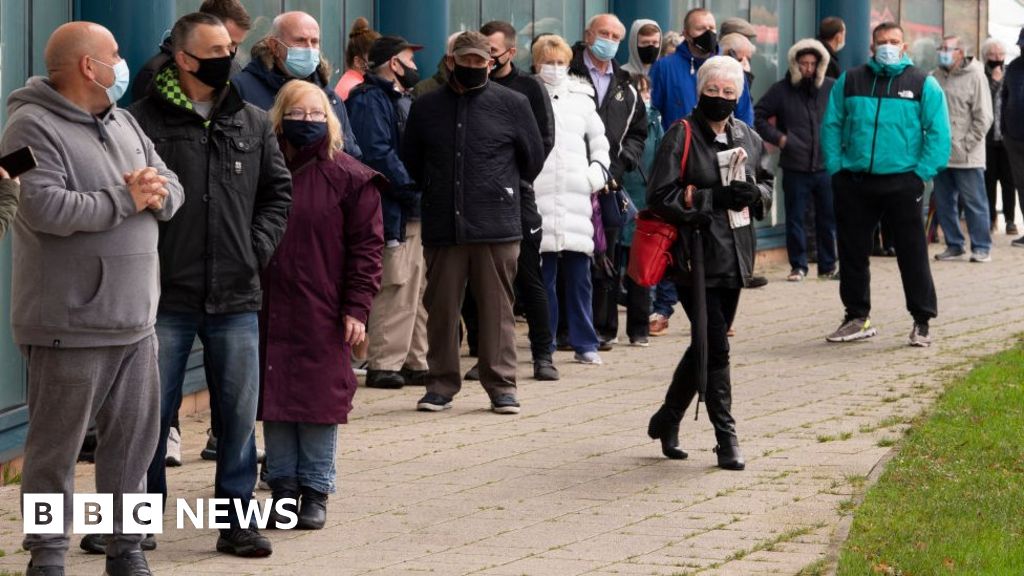 Covid: Merthyr Tydfil mass testing begins
