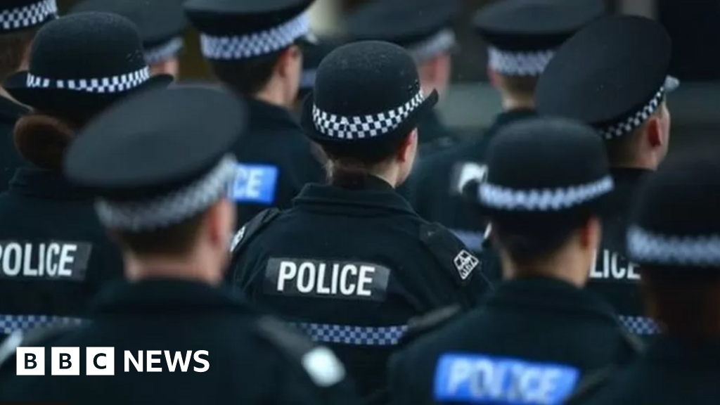 Police Scotland warns of funding threat to 3,000 jobs – BBC News