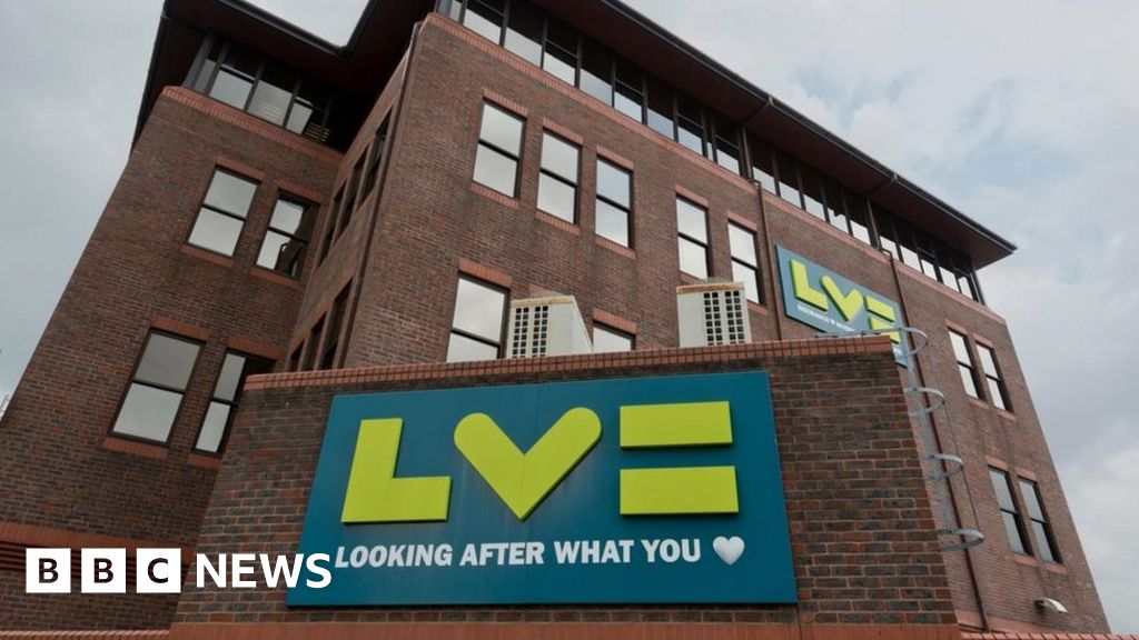 Row over sale of insurer LV= escalates - BBC News