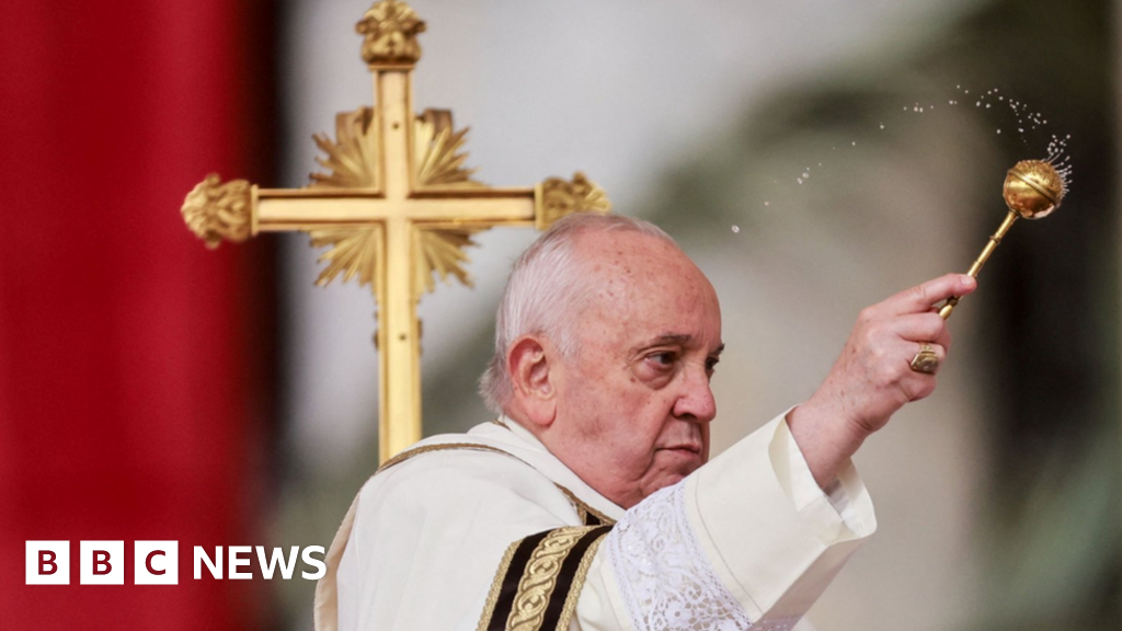 V obrazech: Papež ve svém velikonočním poselství vyzývá k míru