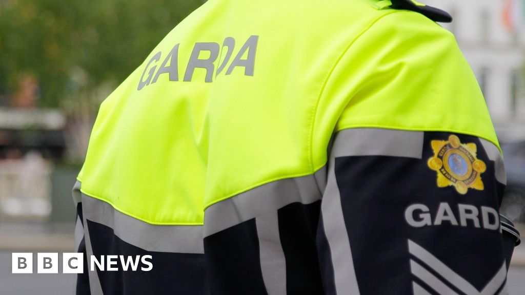 Dublin: People injured as bus crashes in city centre