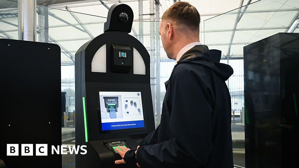 New border check system delayed again due to technical problems