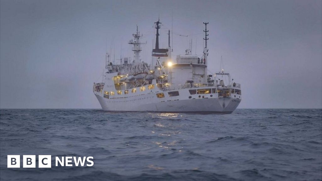 Perang Ukraina: Kapal Rusia dituduh melakukan sabotase di Laut Utara