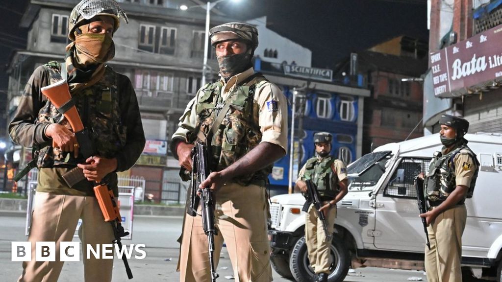 India to revoke special status for Kashmir