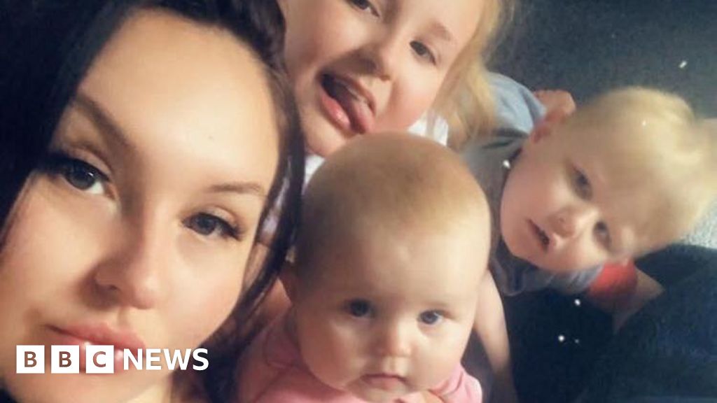 Four more people arrested for death of mother and children