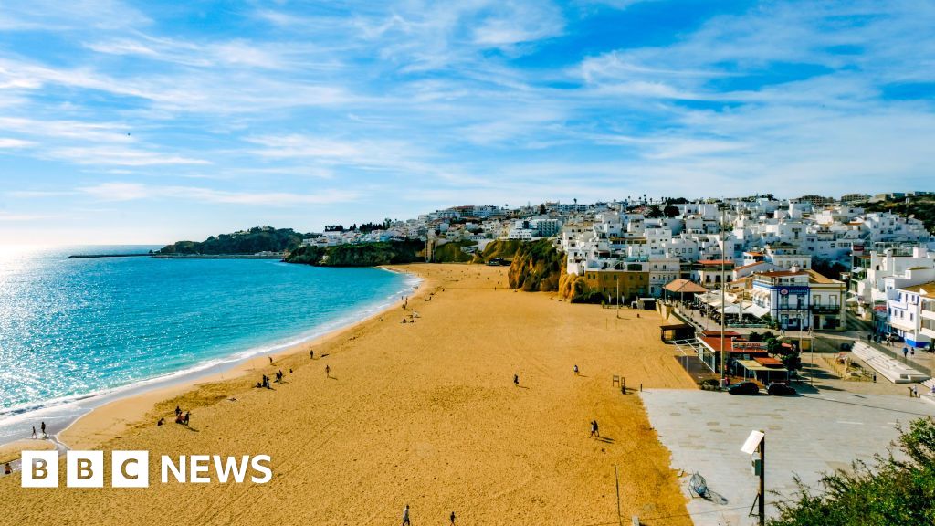 Tragedy Strikes: Two British Men Drown in Portugal Shortly After Arrival