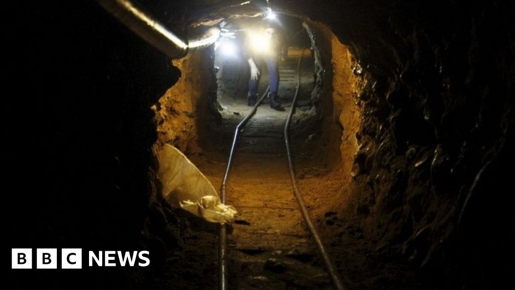 USMexico border drug tunnel found near Tijuana BBC News