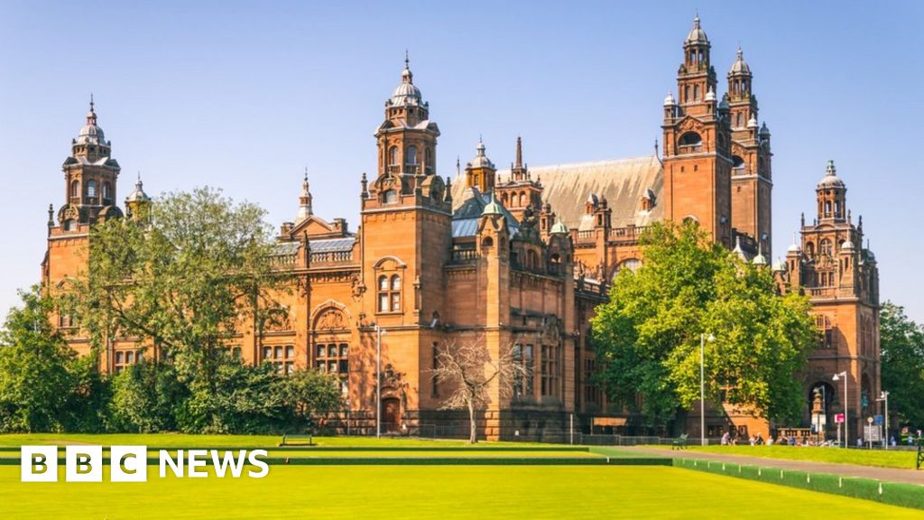 Two women arrested over Kelvingrove Art Gallery protest