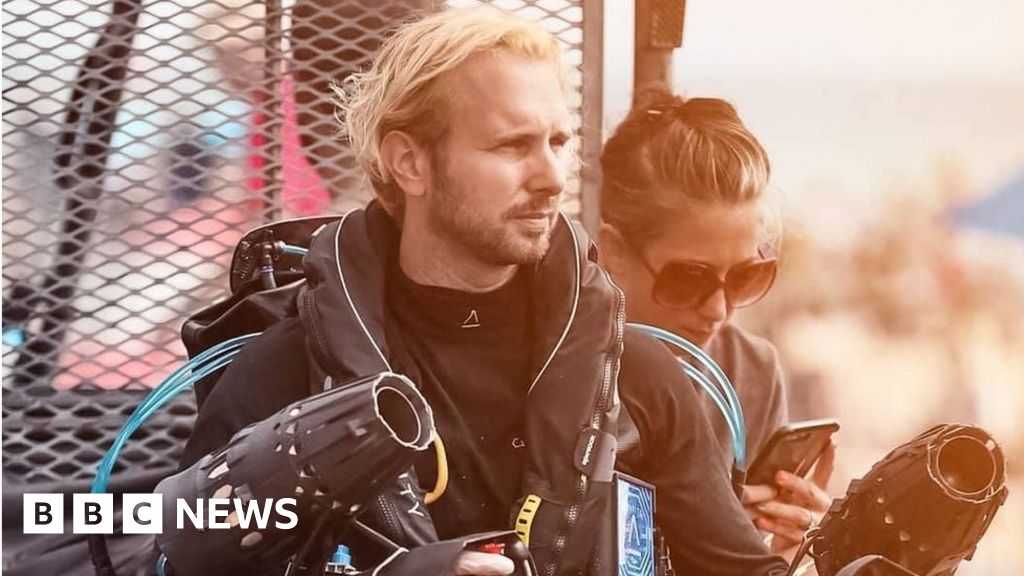 Wingsuit scientist dies in Saudi Arabia base jump