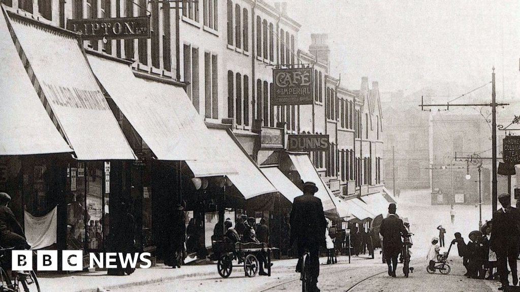 Mansfield's Leeming Street to get Victorian makeover BBC News