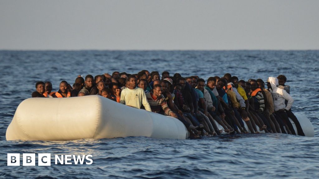 Migrant Crisis: Italy Sees Record Arrivals From North Africa - BBC News