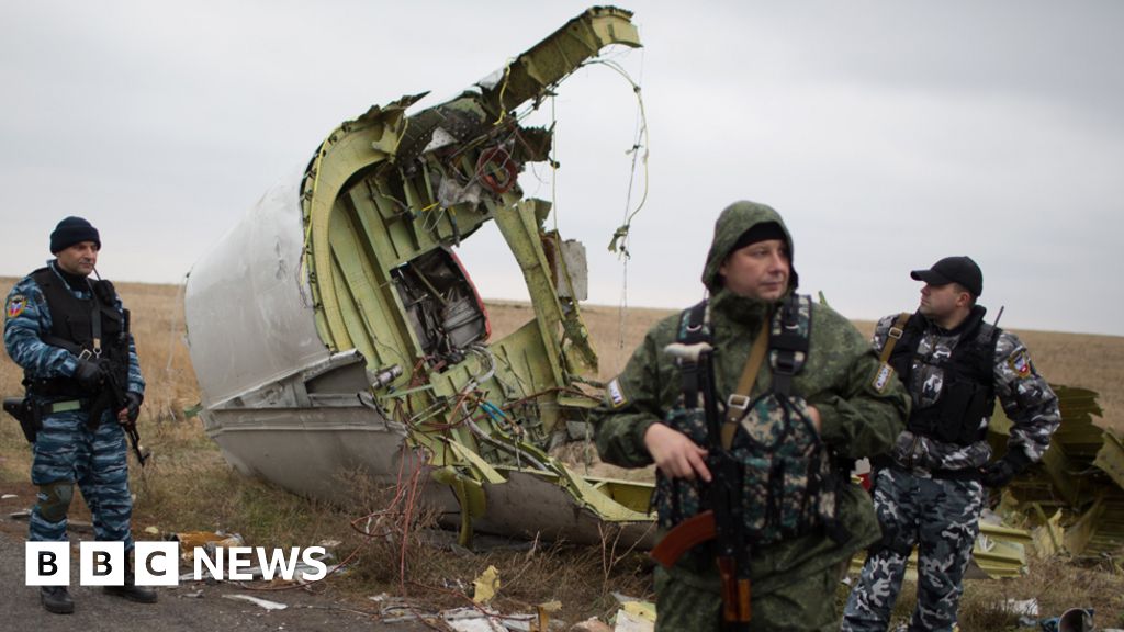 Flight MH17 disaster: Russia scorns 'political' murder trial - BBC News