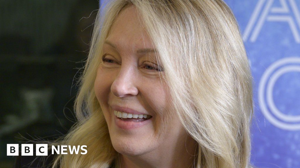 Kirsty Young: Former Desert Island Discs presenter reveals 'horrific' experience with chronic pain