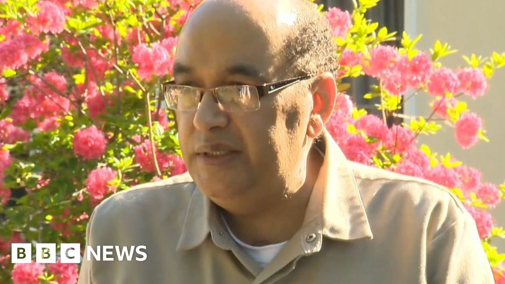 Coronavirus Salford doctor receives hero's home BBC News