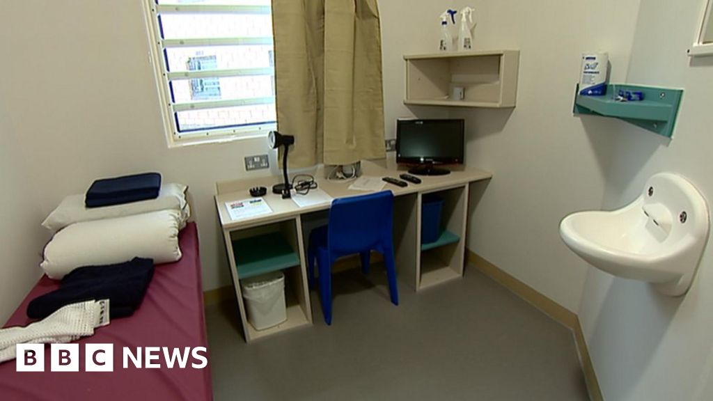 Scottish prisons 'should offer landlines in cells' BBC News