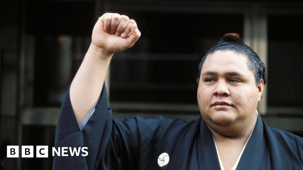 Taro Akebono: Zmarła urodzona na Hawajach japońska legenda sumo