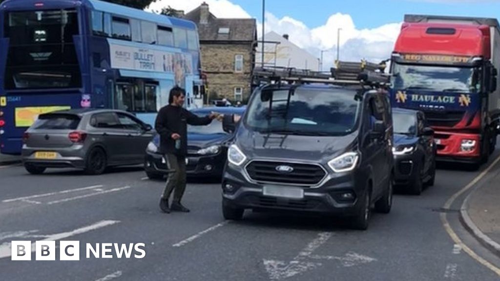 Bradford: Do Not Give Money To Roadside Beggars, Police Say - BBC News