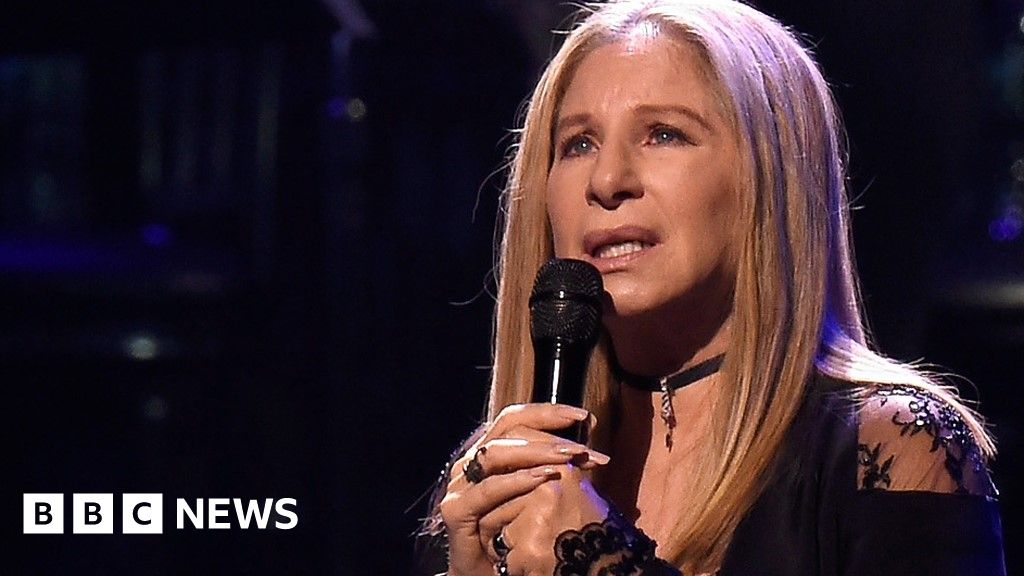 Barbra Streisand extends US chart record