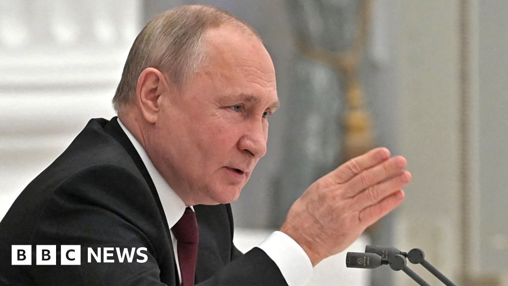 Ukraine invasion: Would Putin press the nuclear button? - BBC News