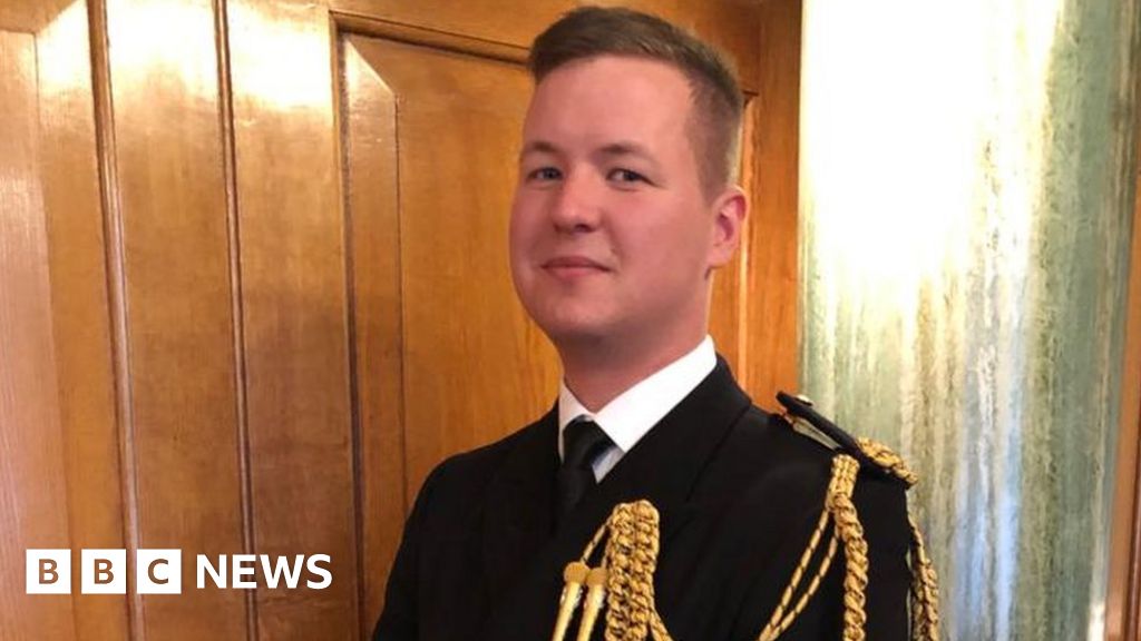 HIV: People with virus or taking PReP to be allowed to join armed forces