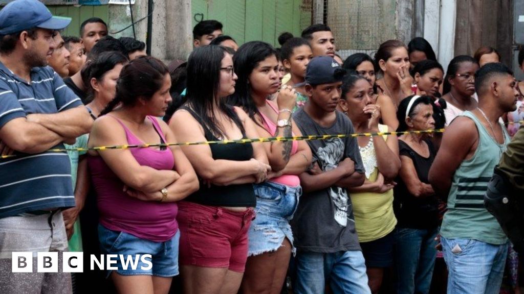 Brazil violence Gunmen kill 11 people in bar in Belém