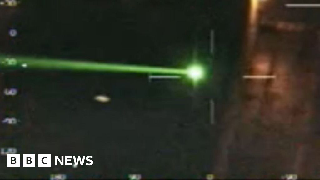 How dangerous are lasers to planes? - BBC News