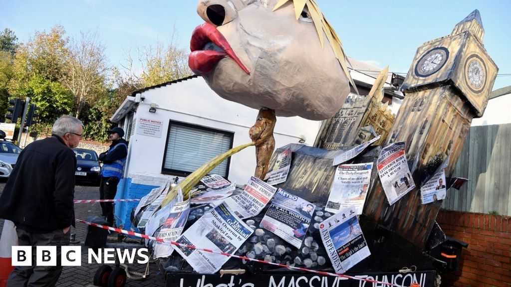 Lewes Bonfire Night effigies include a urinating Boris Johnson