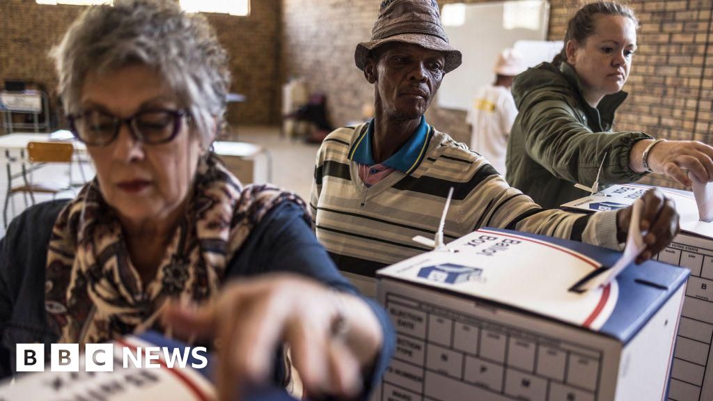 Преброяването е в ход на решаващите избори в Южна Африка