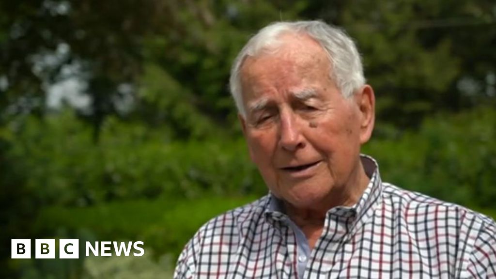 Man with cancer misses holiday in Birmingham Airport queue