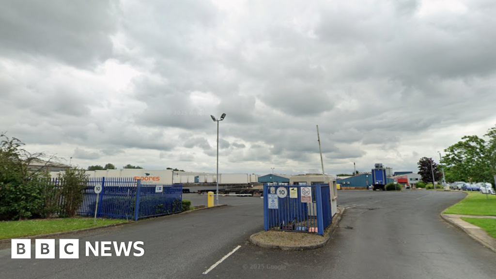 bbc.co.uk - Tim Dale - Wetherby furniture firm Moores collapses into administration - BBC News