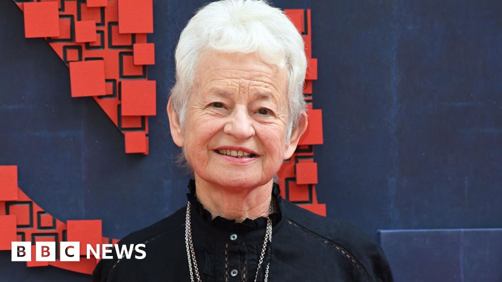 Jacqueline Wilson says she wouldn't return to Tracy Beaker as an adult